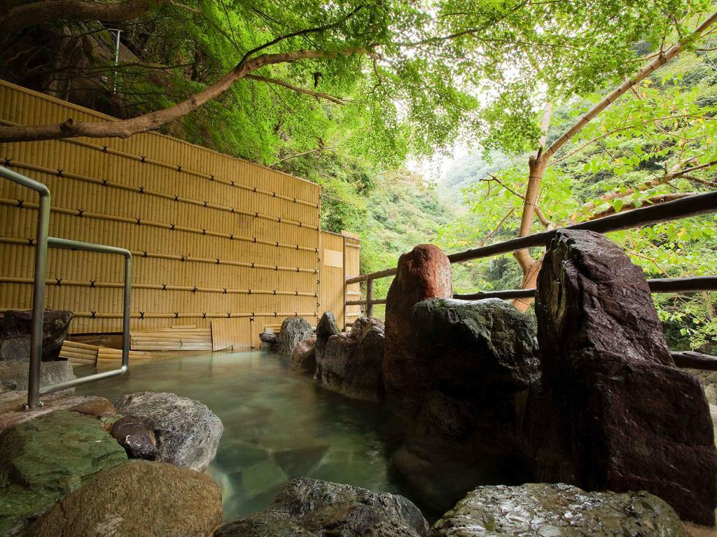 Hananosato Onsen Sansuikan Такацуки Экстерьер фото